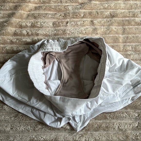 Lululemon Hotty Hot High Rise Long Inseam 4” - Picture 3 of 5